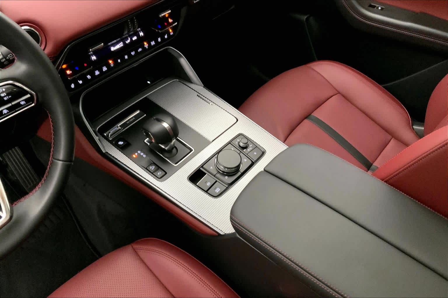 Thumbnail: 2025 Mazda CX-70 - 16