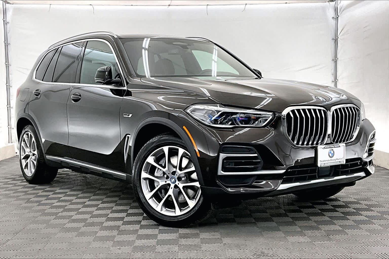 Thumbnail: 2022 BMW X5 - 21