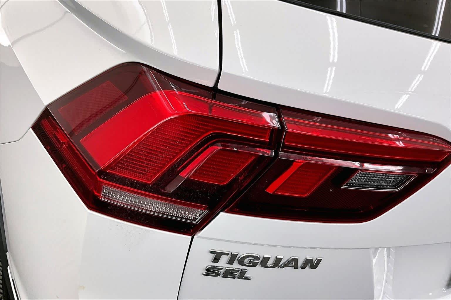 Thumbnail: 2020 Volkswagen Tiguan - 32