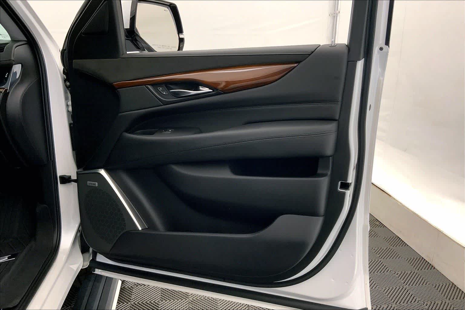 Thumbnail: 2020 Cadillac Escalade - 28