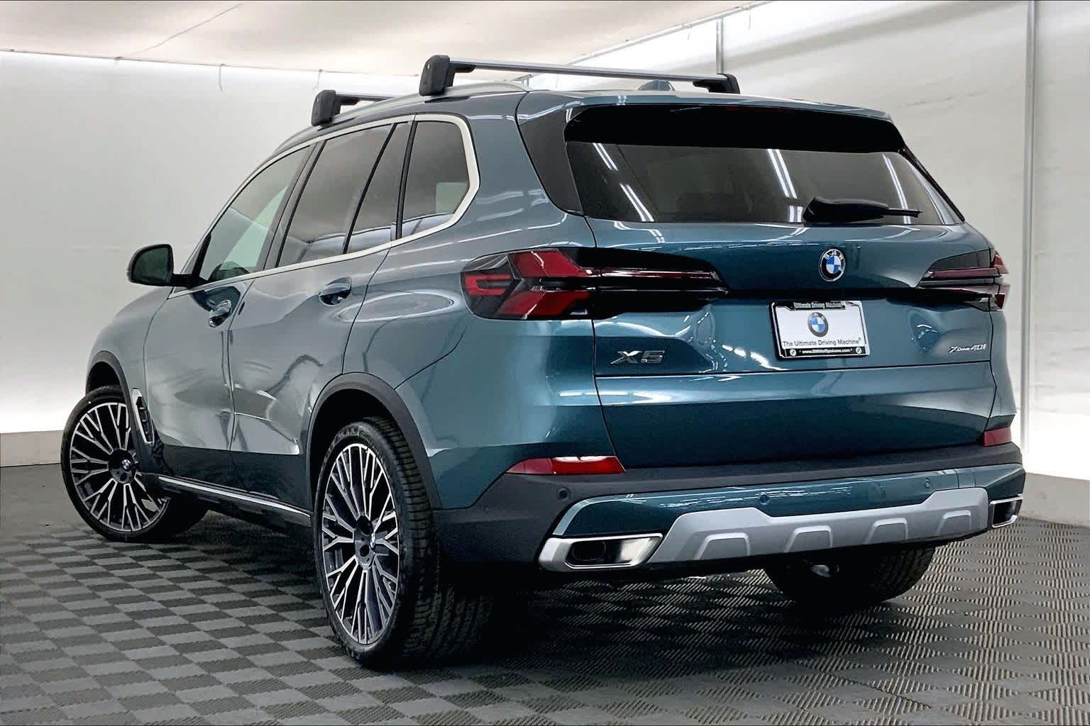 Thumbnail: 2026 BMW X5 - 4