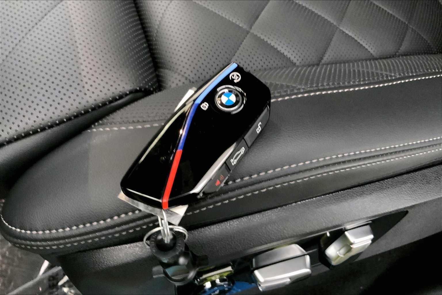 Thumbnail: 2025 BMW X5 - 20