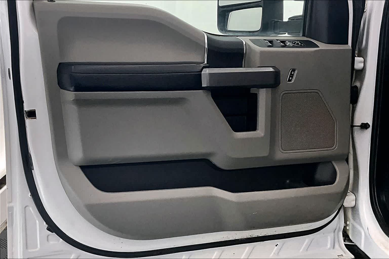 Thumbnail: 2019 Ford F-250 - 27