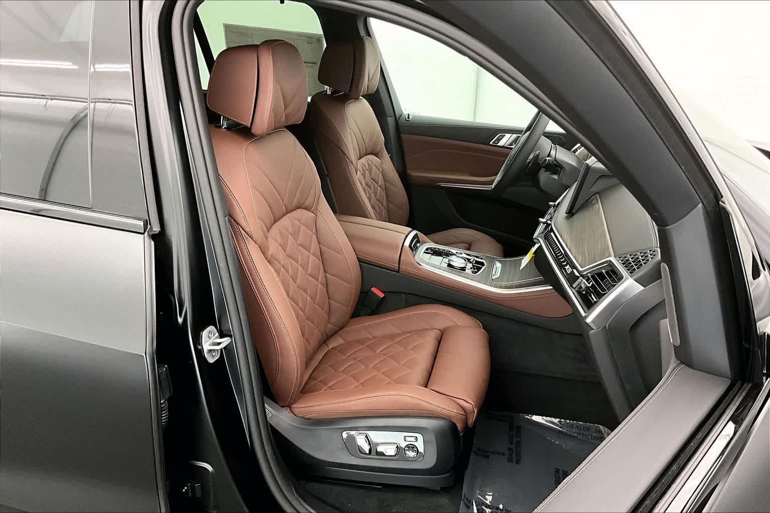 Thumbnail: 2026 BMW X5 - 14