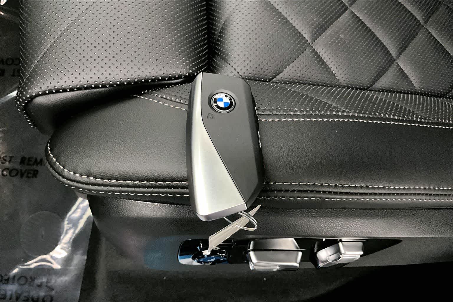 Thumbnail: 2026 BMW X5 - 20