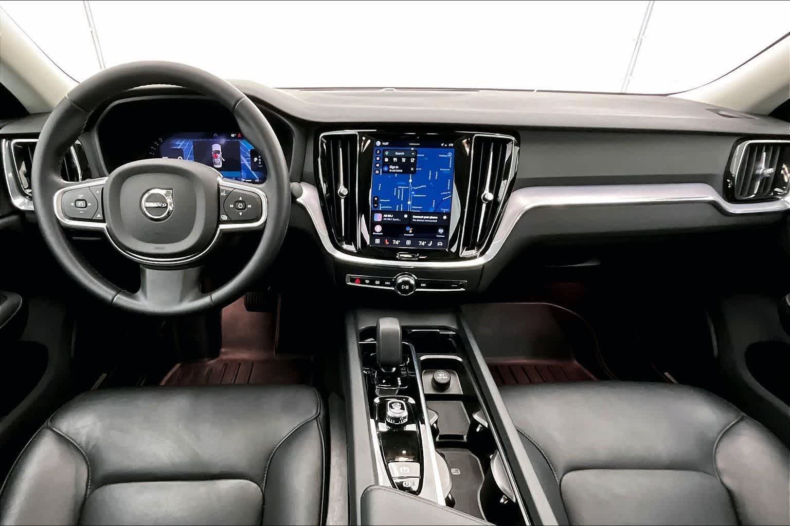 Thumbnail: 2024 Volvo S60 - 10