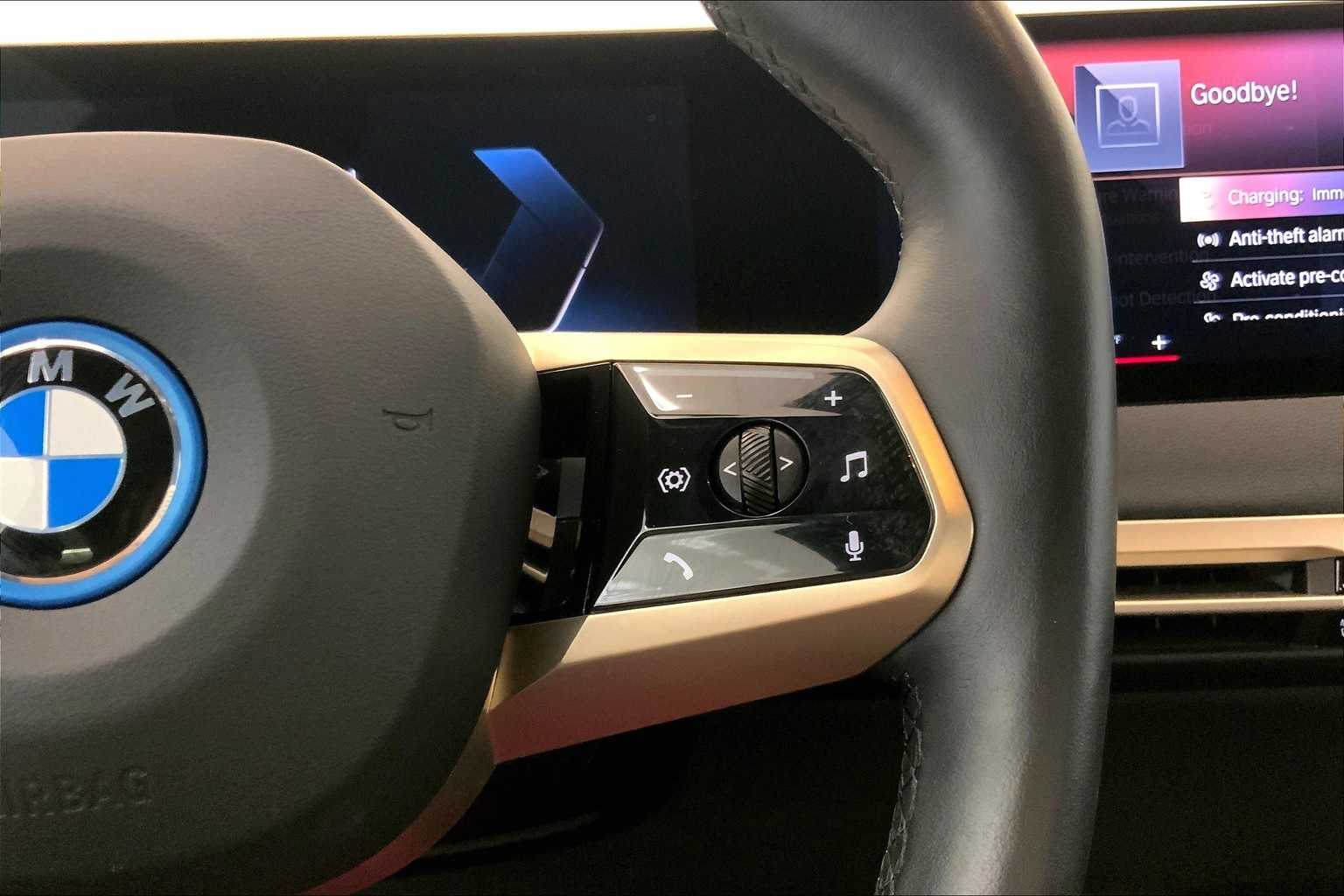 Thumbnail: 2022 BMW iX - 25