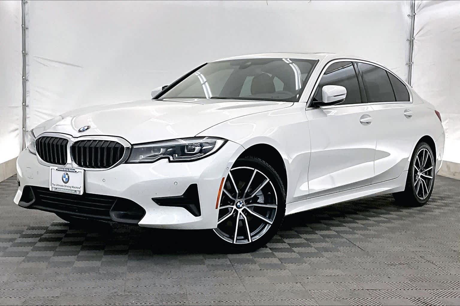 Thumbnail: 2021 BMW 3 Series - 1