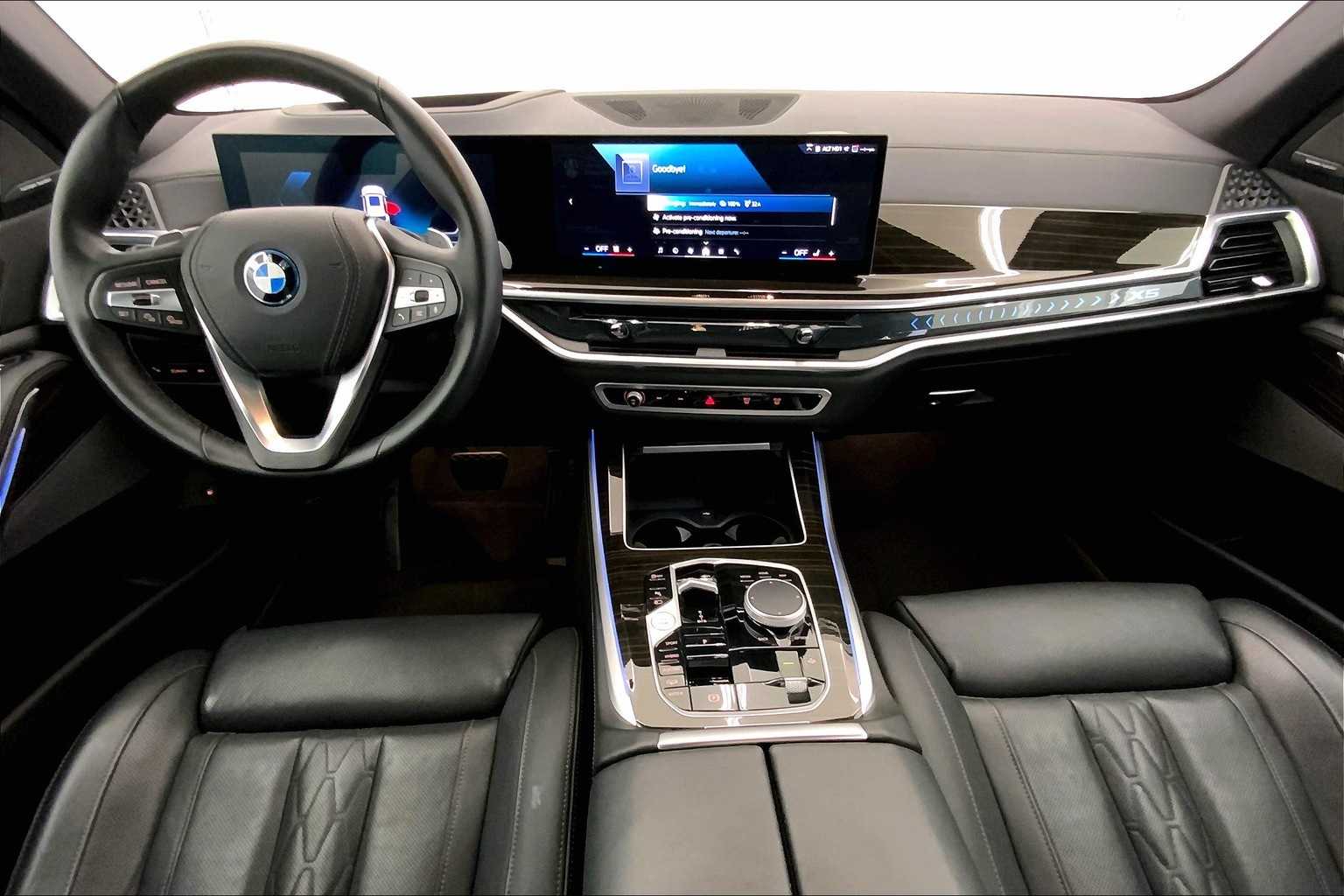 Thumbnail: 2025 BMW X5 - 10