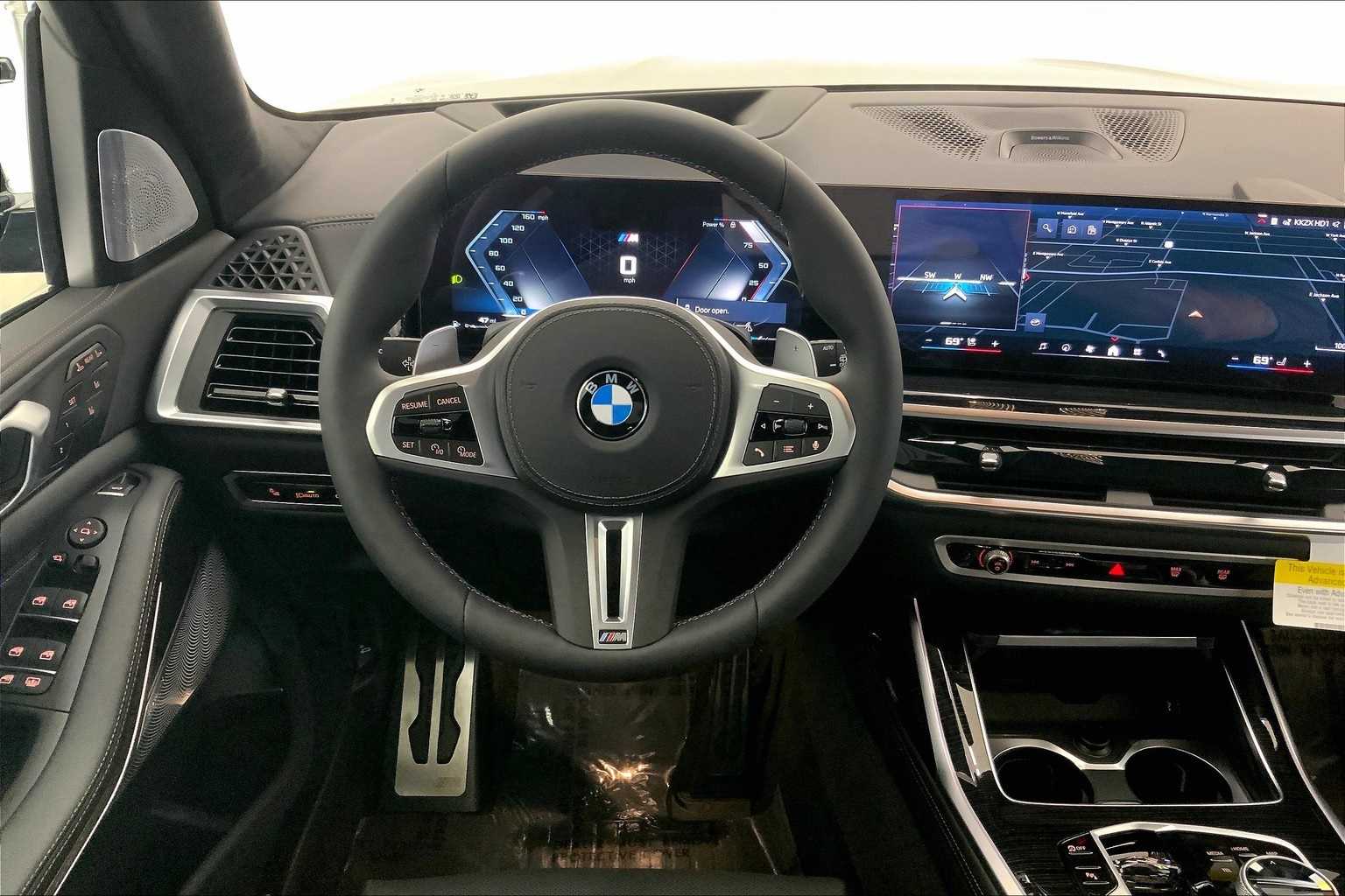 Thumbnail: 2026 BMW X7 - 15