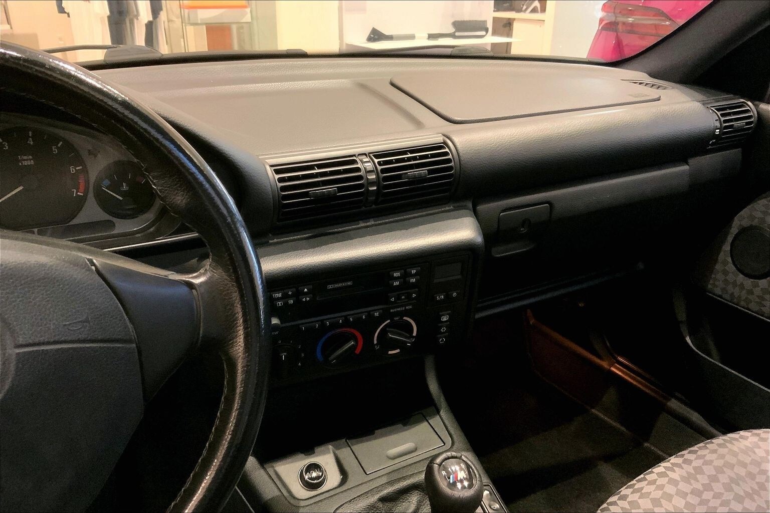 Thumbnail: 1999 BMW 3 Series - 14