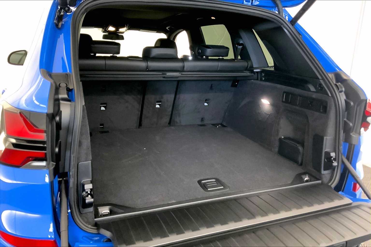 Thumbnail: 2026 BMW X5 - 19