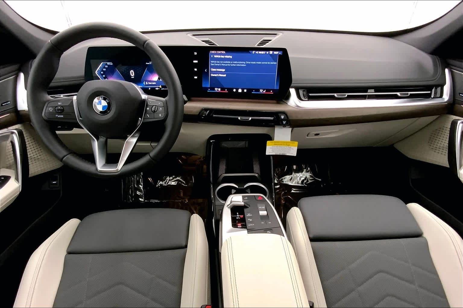 Thumbnail: 2026 BMW X1 - 10