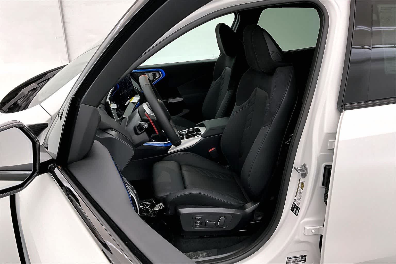 Thumbnail: 2026 BMW X3 - 11