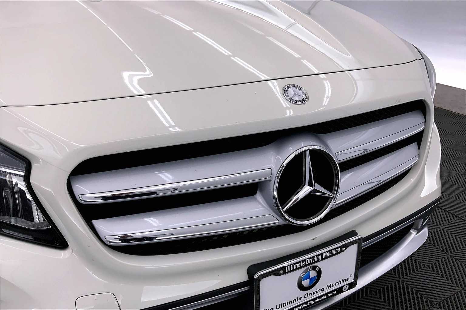 Thumbnail: 2015 Mercedes-Benz GLA - 33