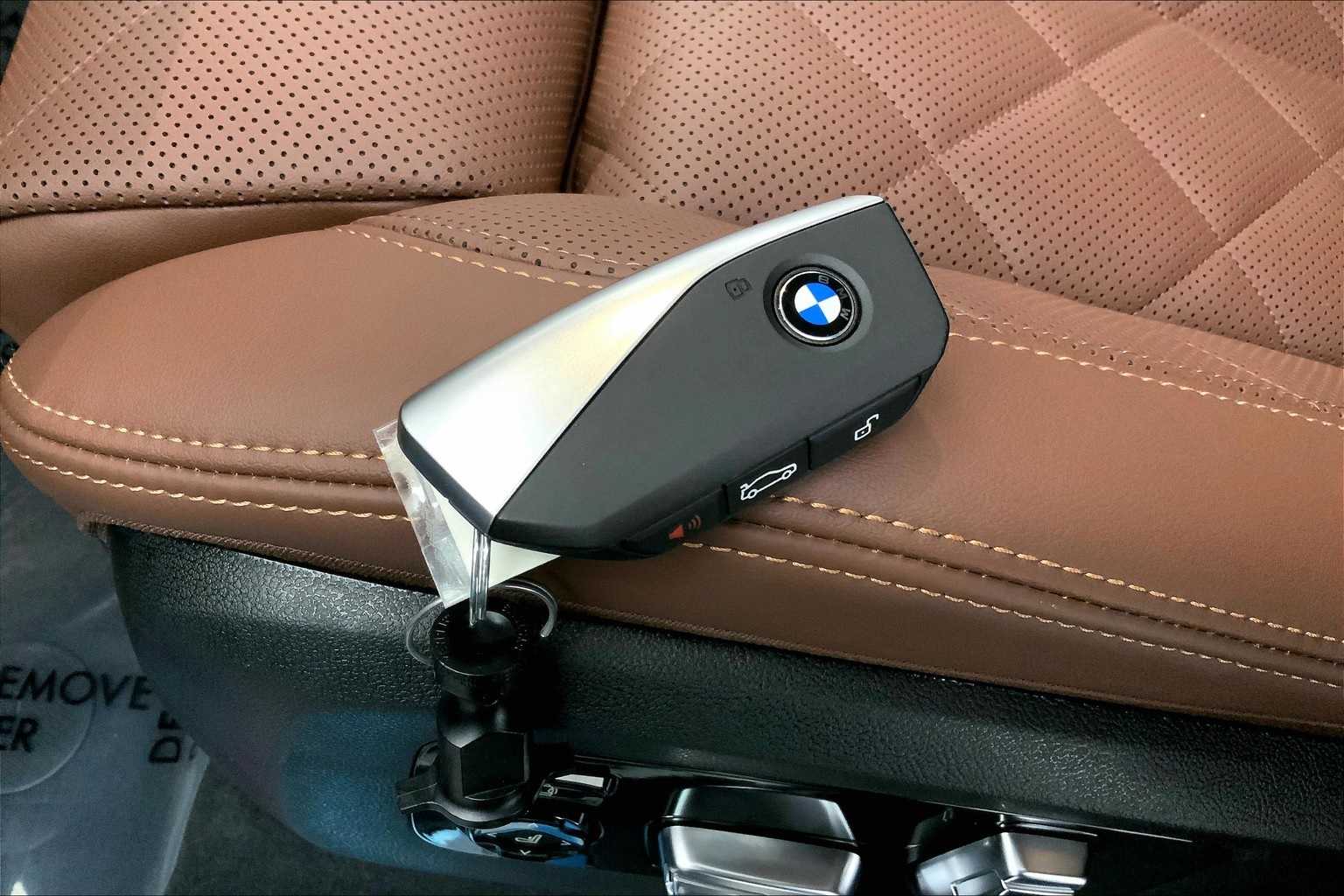 Thumbnail: 2026 BMW X5 - 20