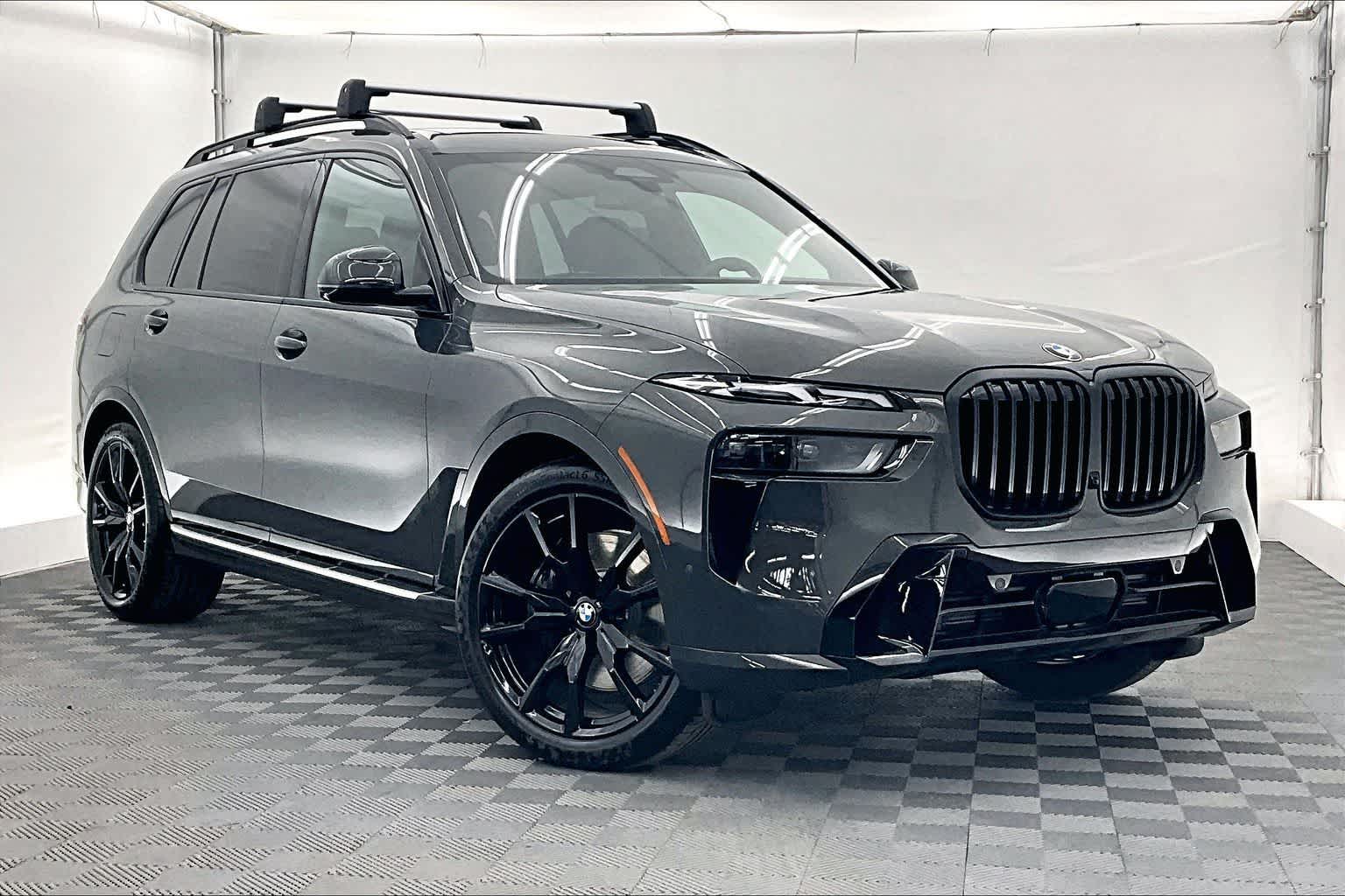 Thumbnail: 2026 BMW X7 - 21