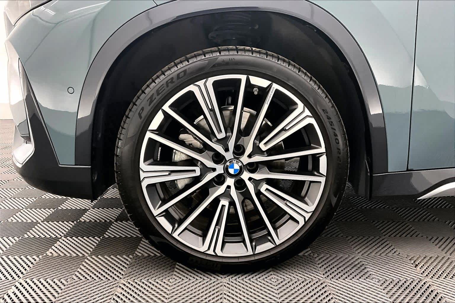 Thumbnail: 2025 BMW X1 - 8