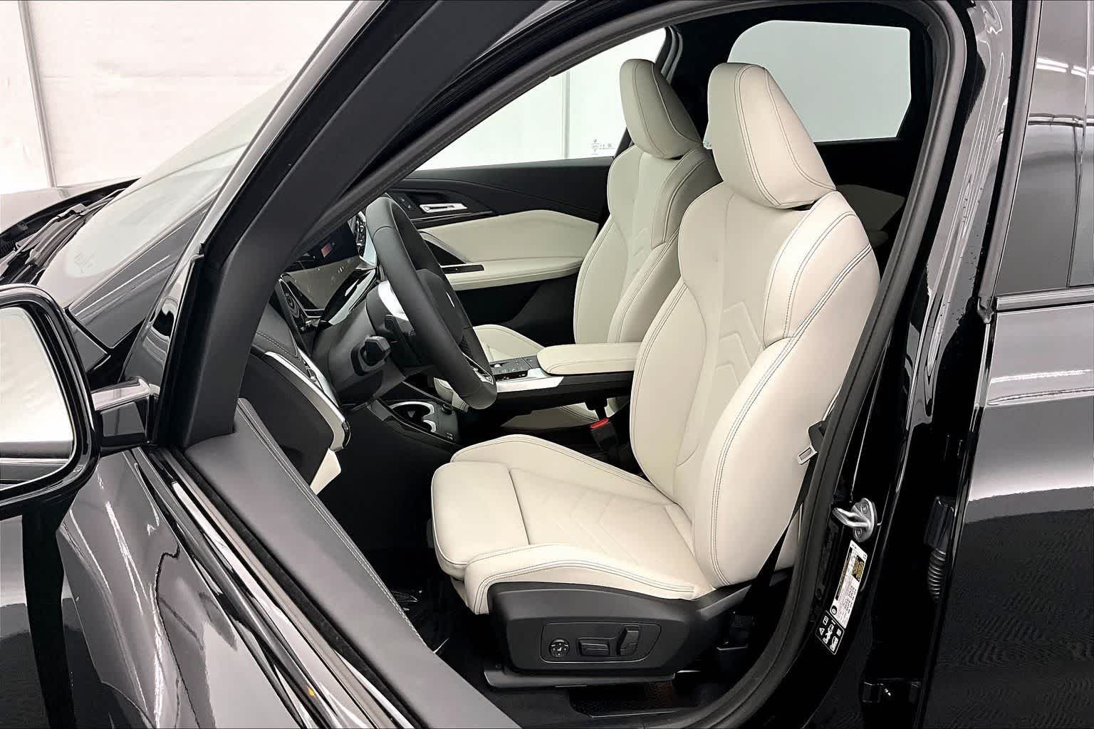 Thumbnail: 2026 BMW X1 - 11