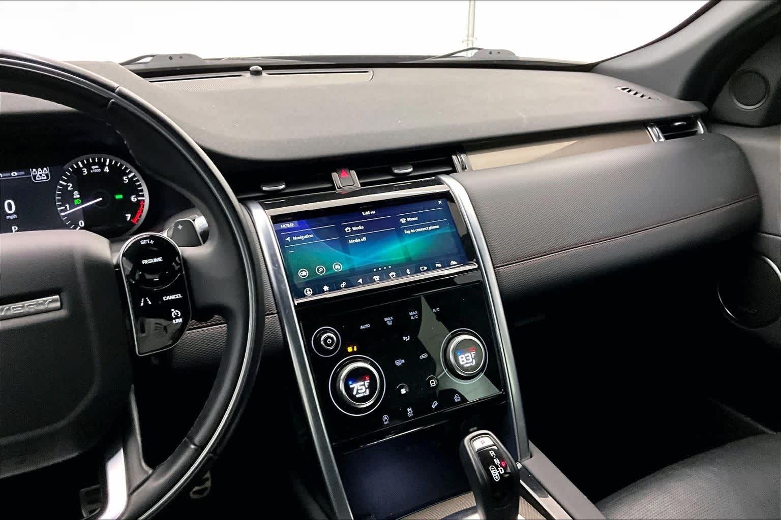 Thumbnail: 2020 Land Rover Discovery Sport - 15