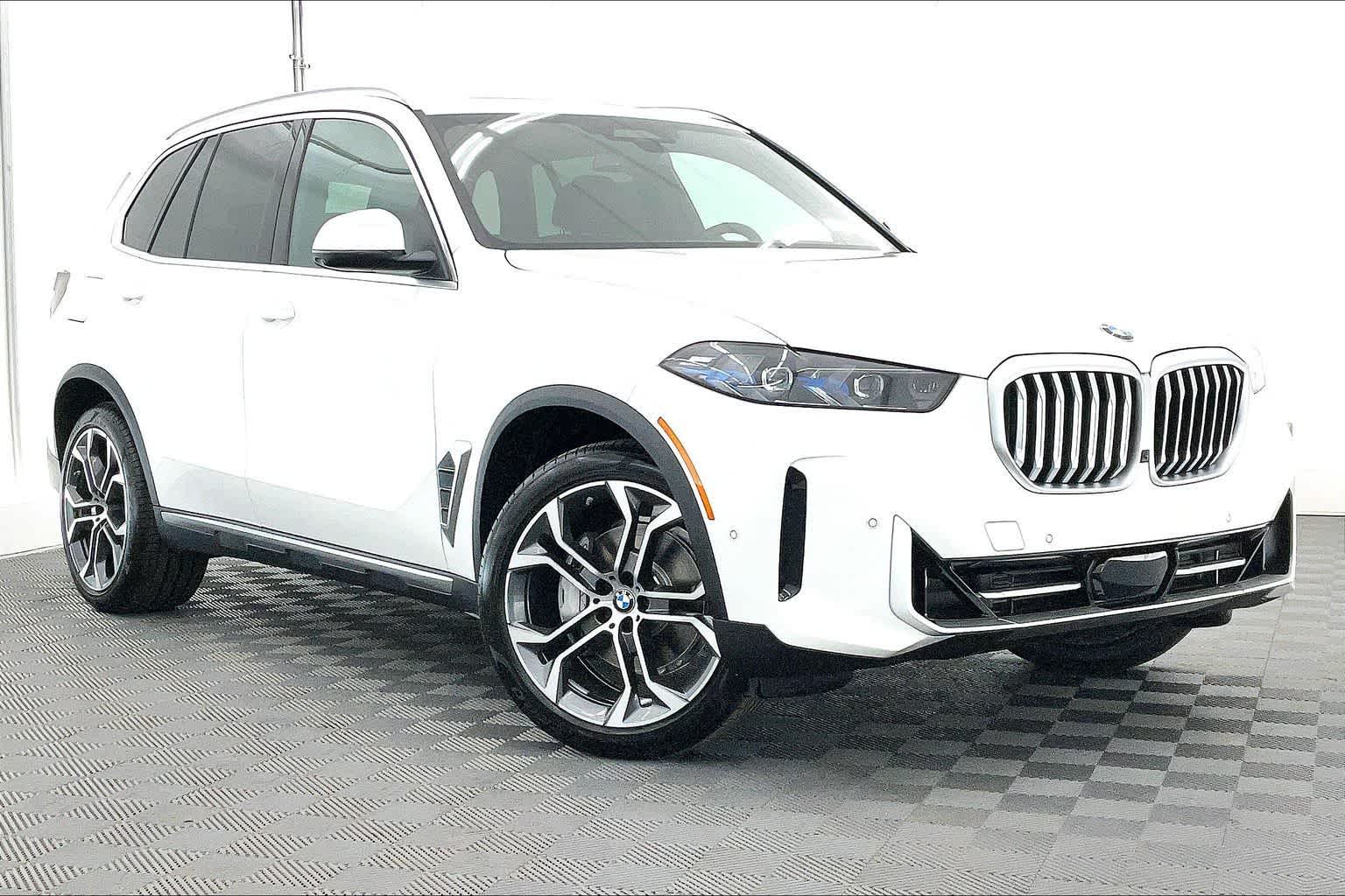 Thumbnail: 2026 BMW X5 - 21