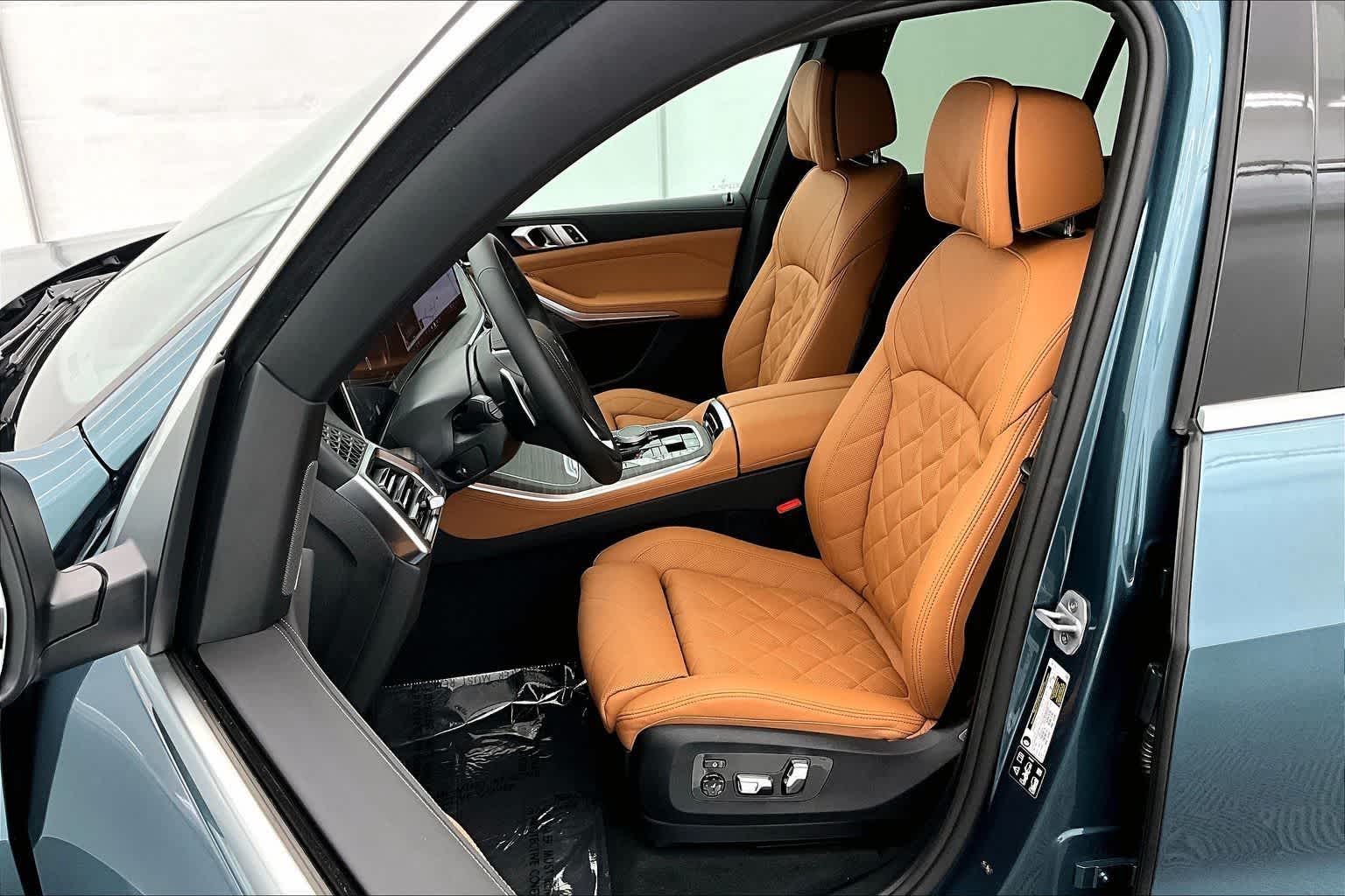 Thumbnail: 2026 BMW X5 - 11