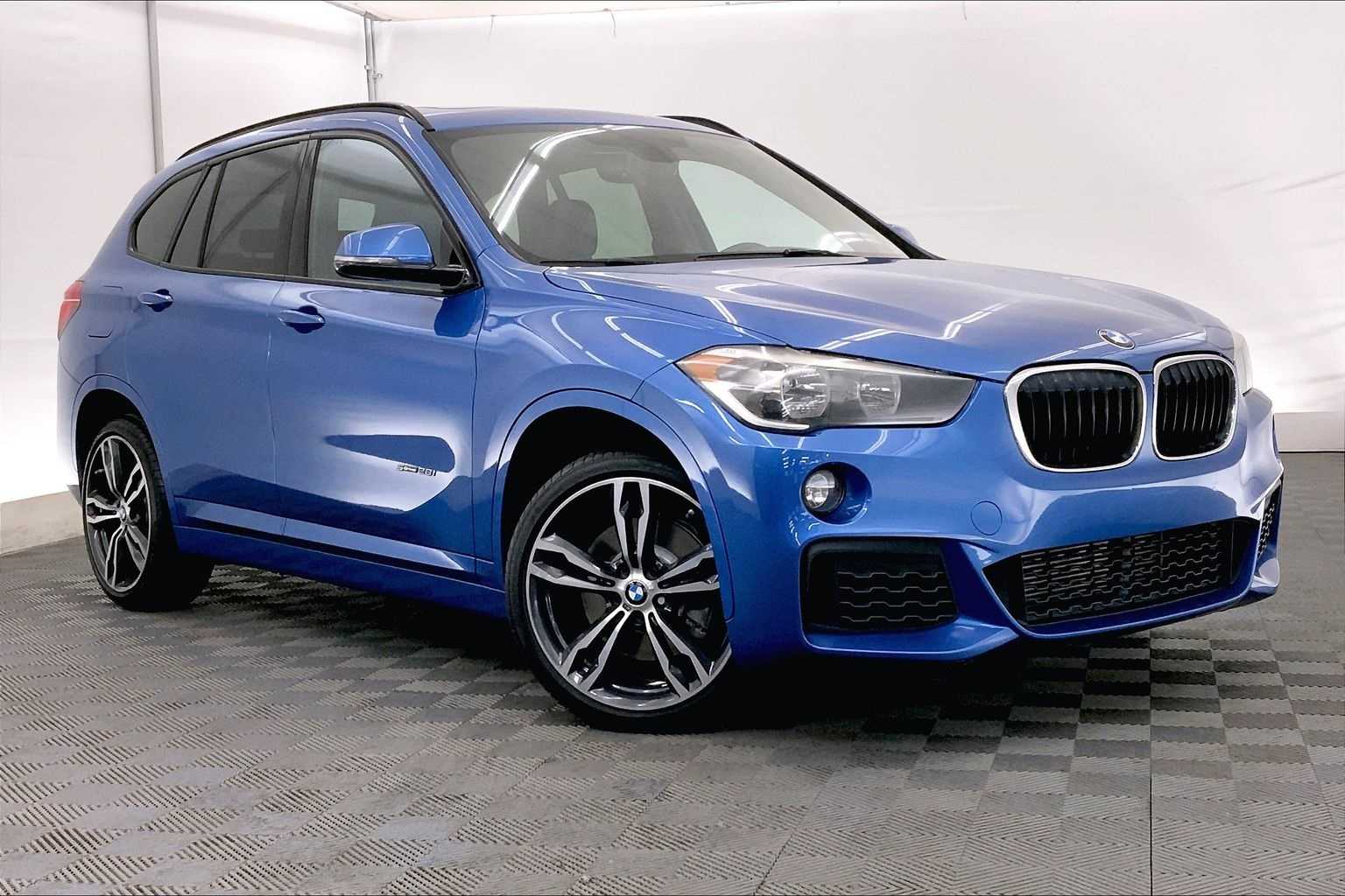 Thumbnail: 2018 BMW X1 - 21