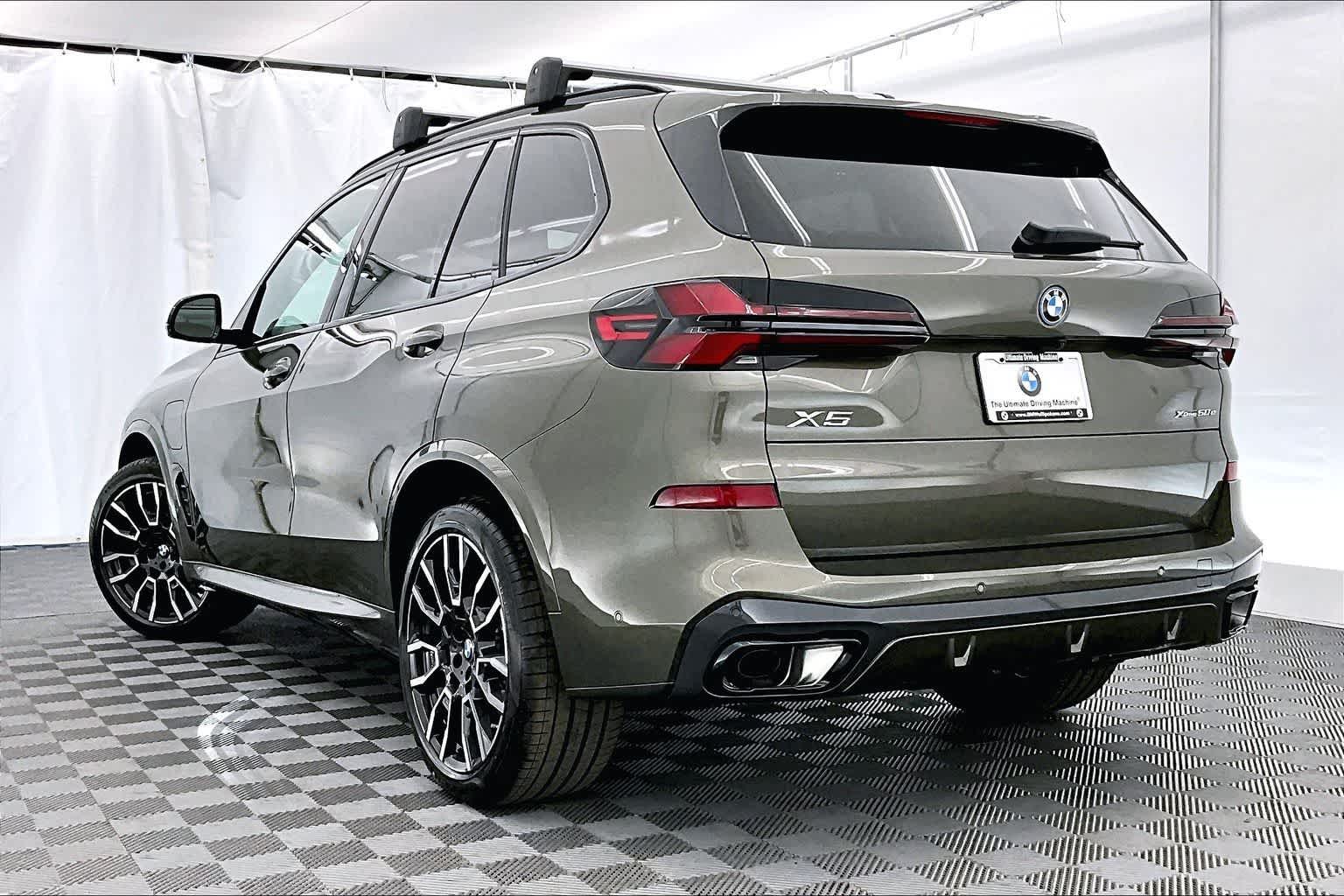 Thumbnail: 2026 BMW X5 - 4