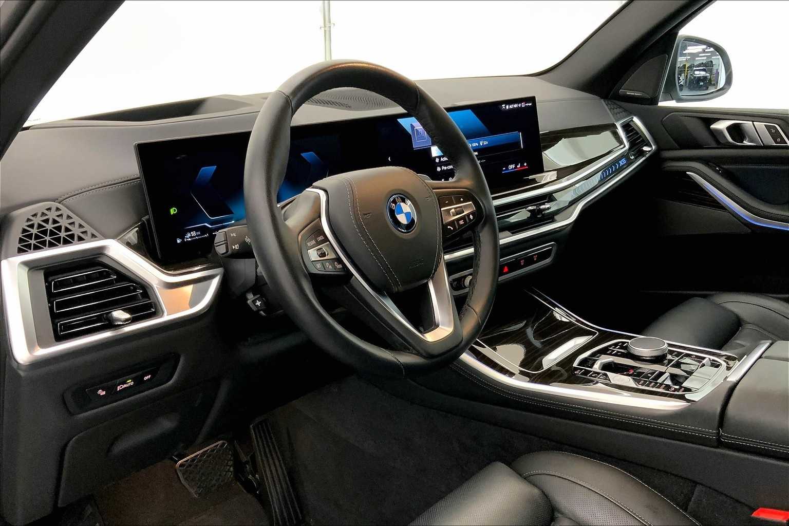 Thumbnail: 2025 BMW X5 - 2