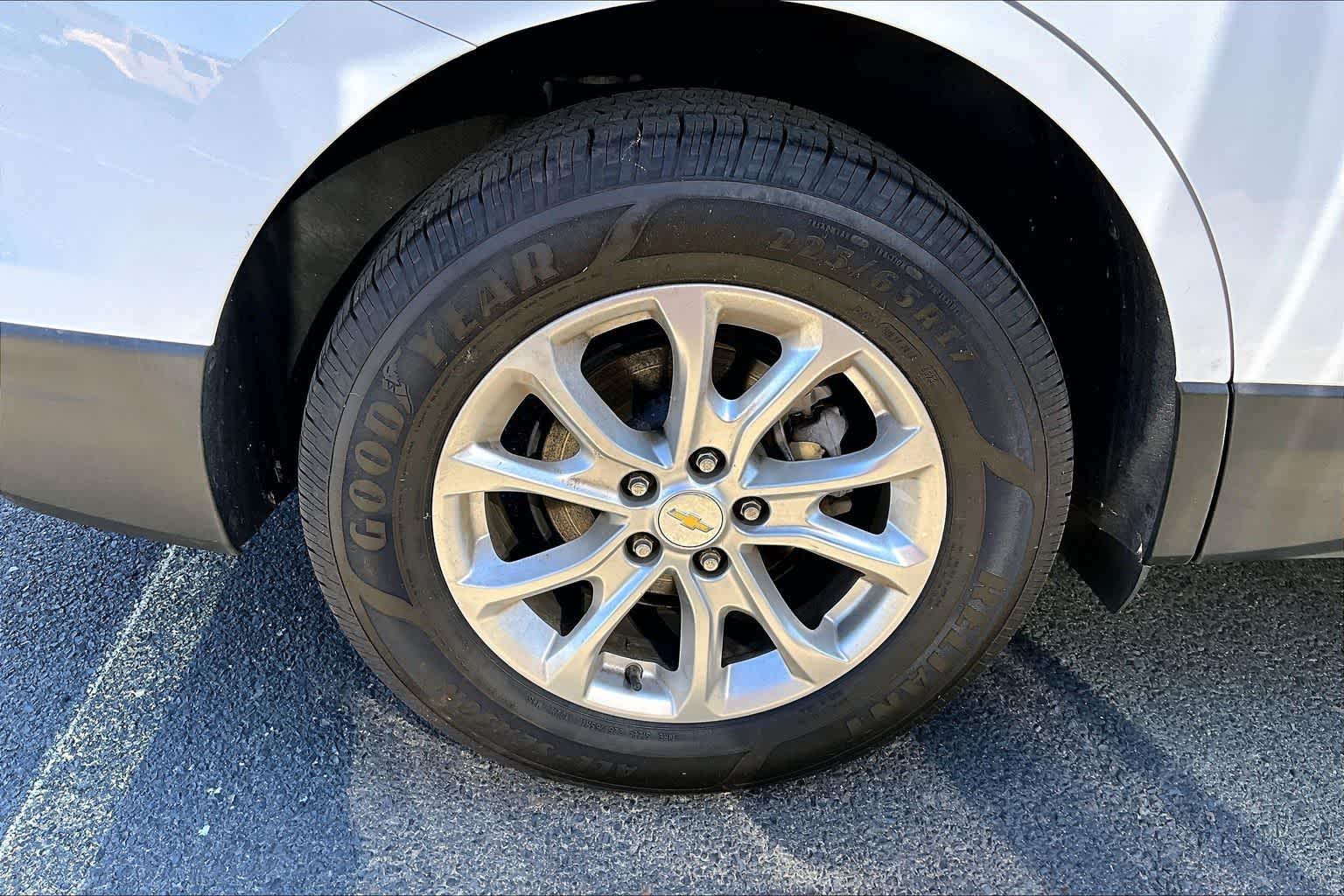 Thumbnail: 2020 Chevrolet Equinox - 20