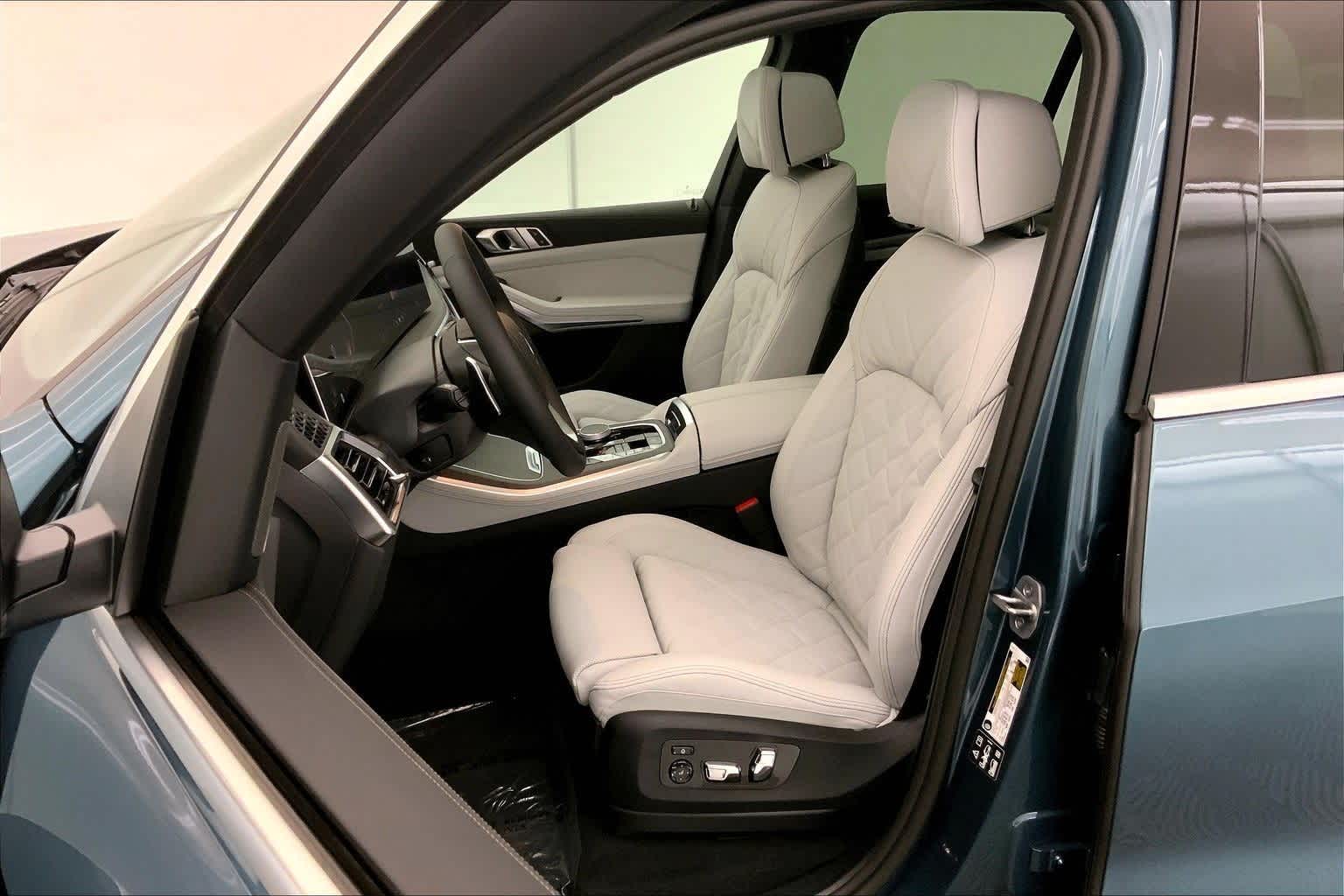 Thumbnail: 2026 BMW X5 - 11