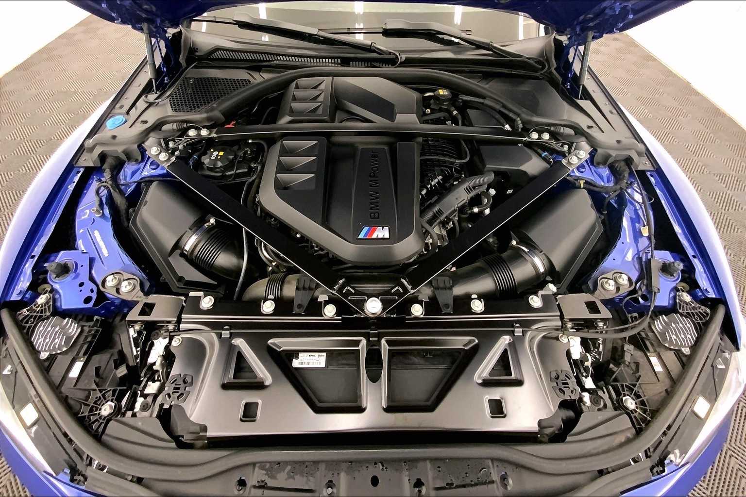 Thumbnail: 2023 BMW M3 - 9