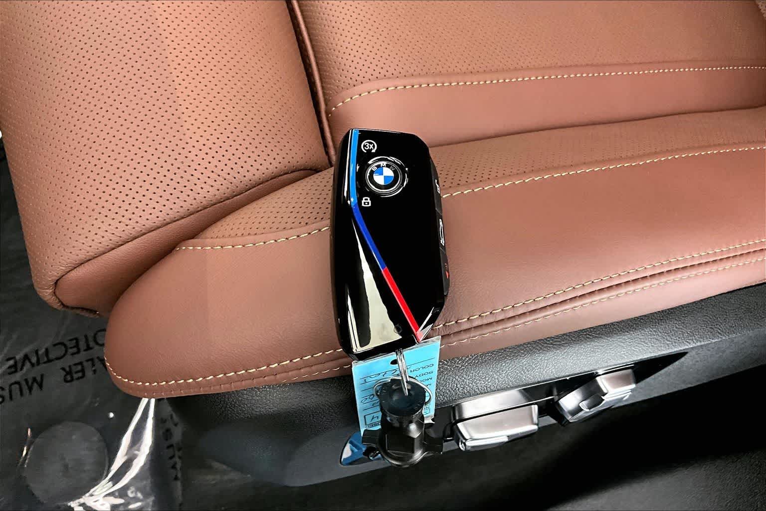 Thumbnail: 2026 BMW X7 - 20