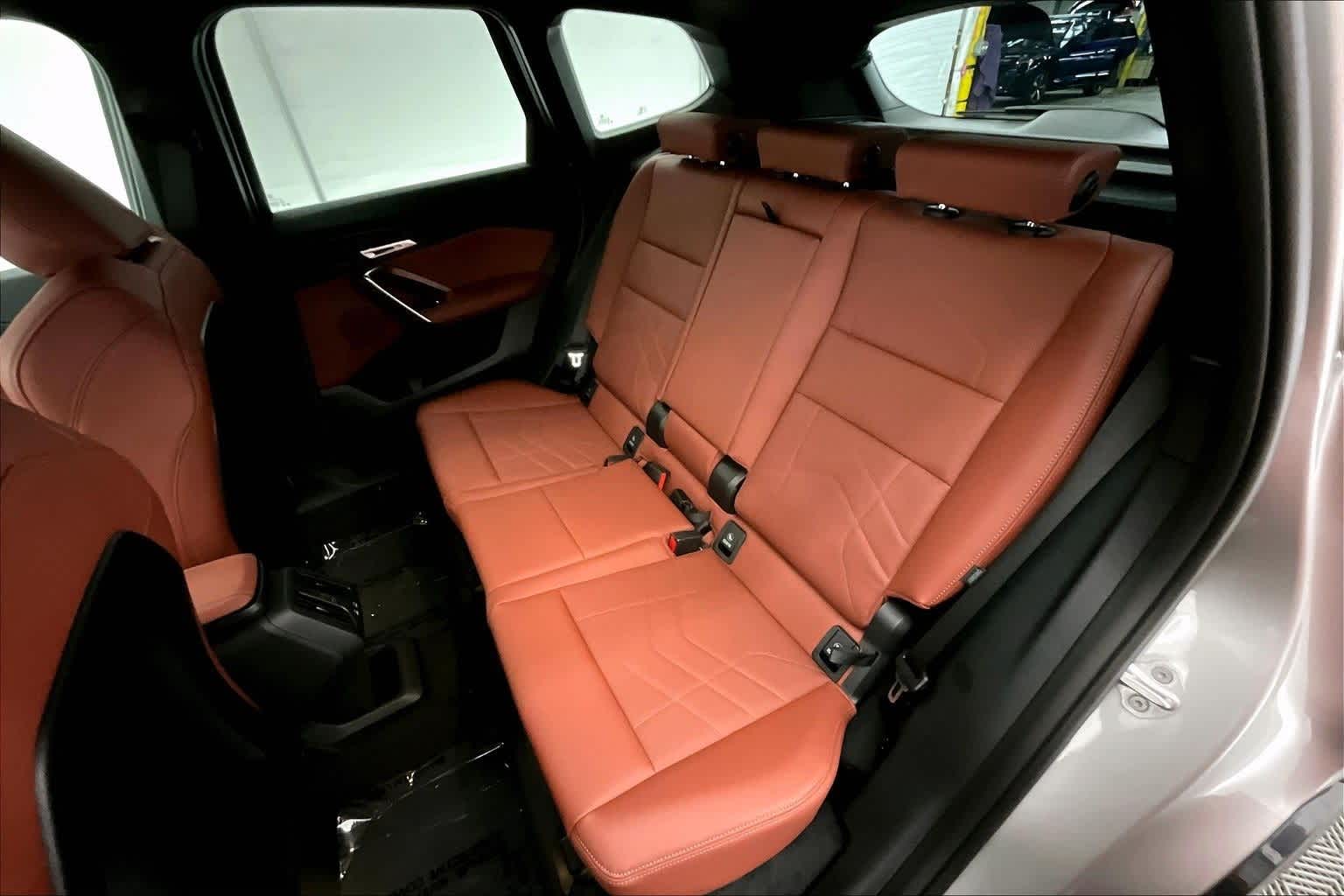 Thumbnail: 2026 BMW X1 - 13