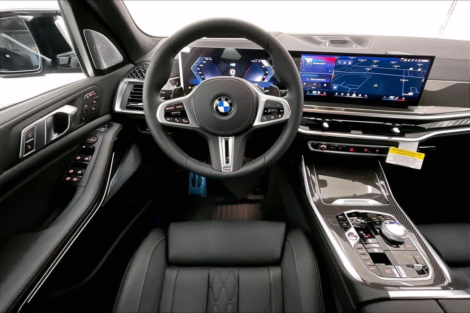 Thumbnail: 2026 BMW X7 - 15