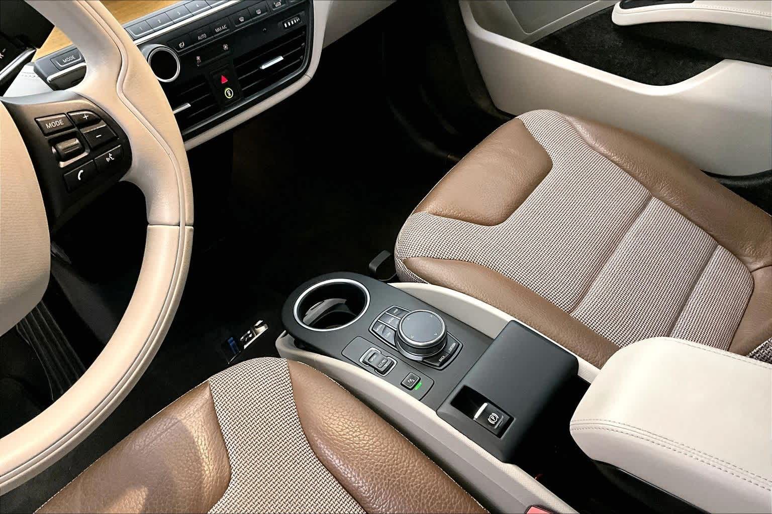 Thumbnail: 2019 BMW i3 - 16