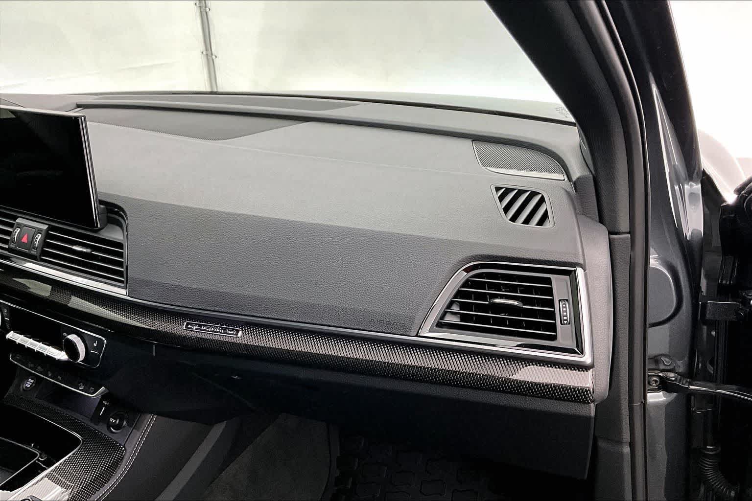 Thumbnail: 2024 Audi SQ5 - 23