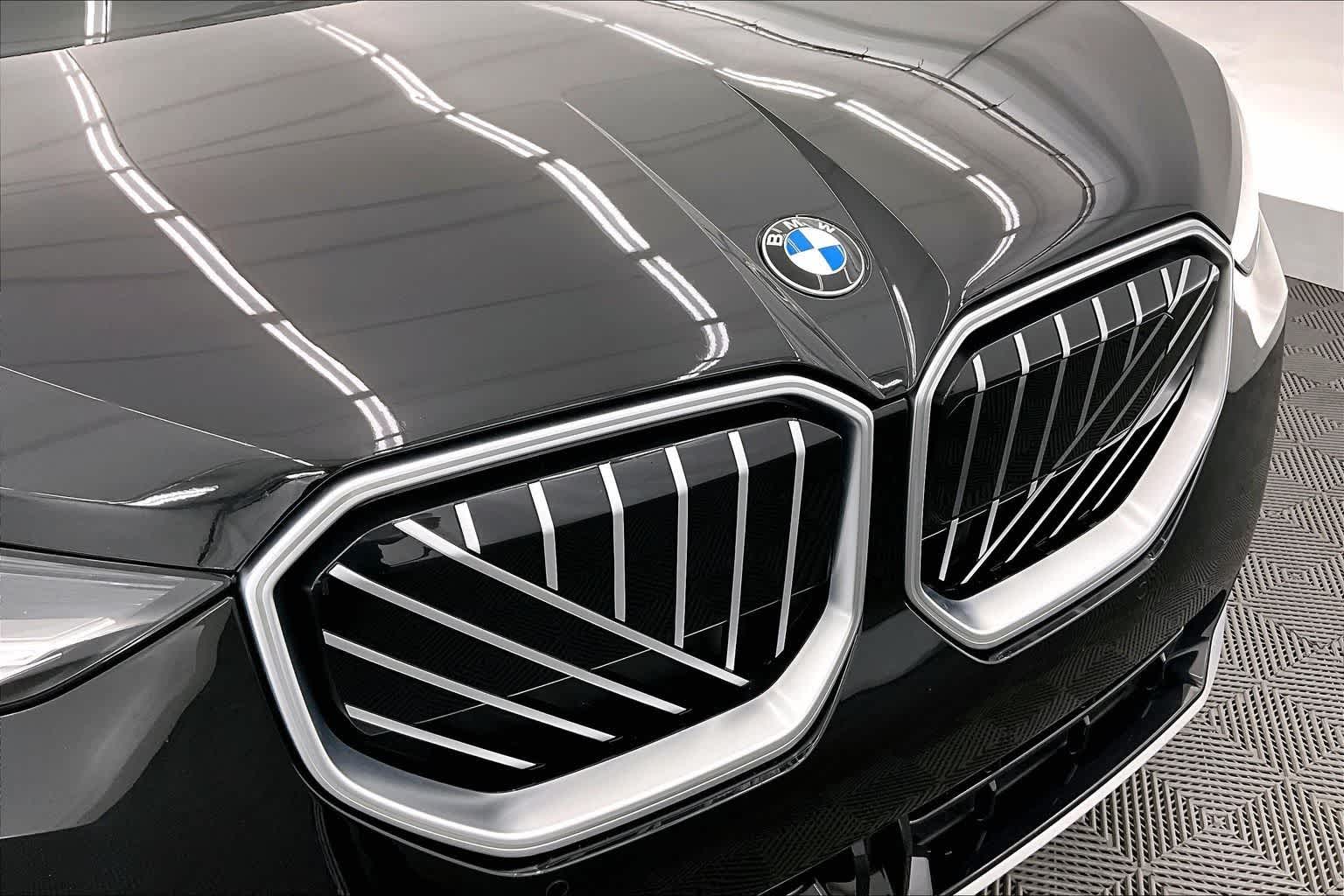 Thumbnail: 2025 BMW X3 - 33