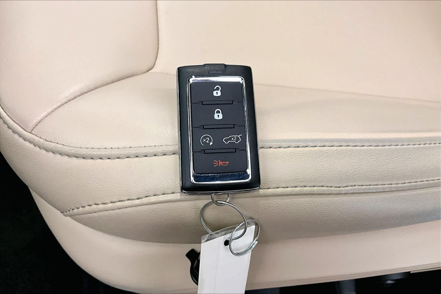 Thumbnail: 2023 Jeep Grand Cherokee - 19