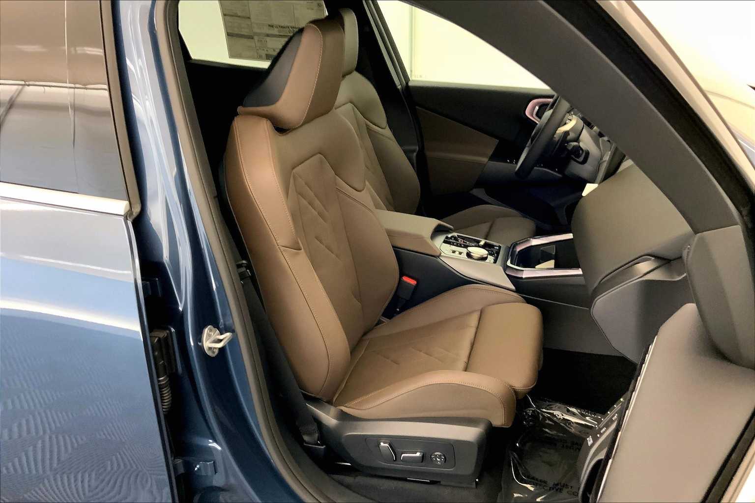 Thumbnail: 2025 BMW X3 - 14