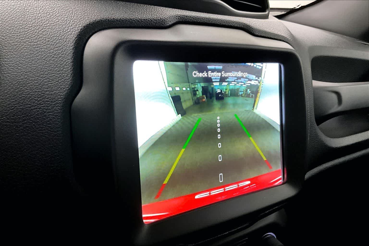 Thumbnail: 2020 Jeep Renegade - 26