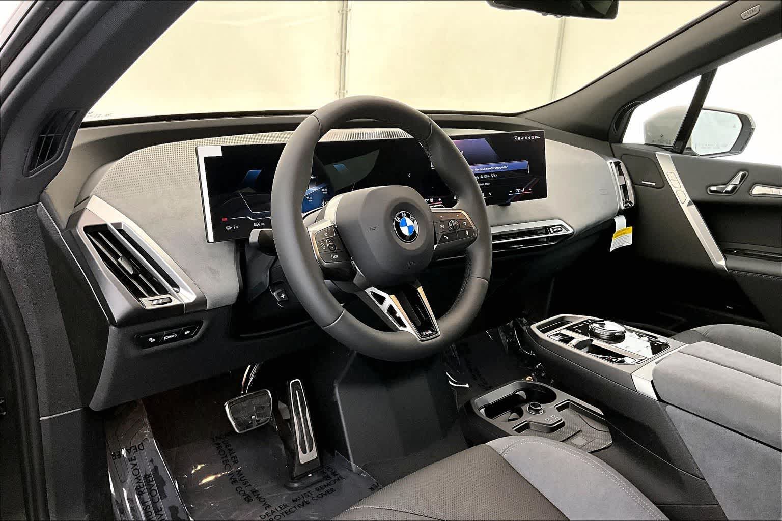 Thumbnail: 2026 BMW iX - 2