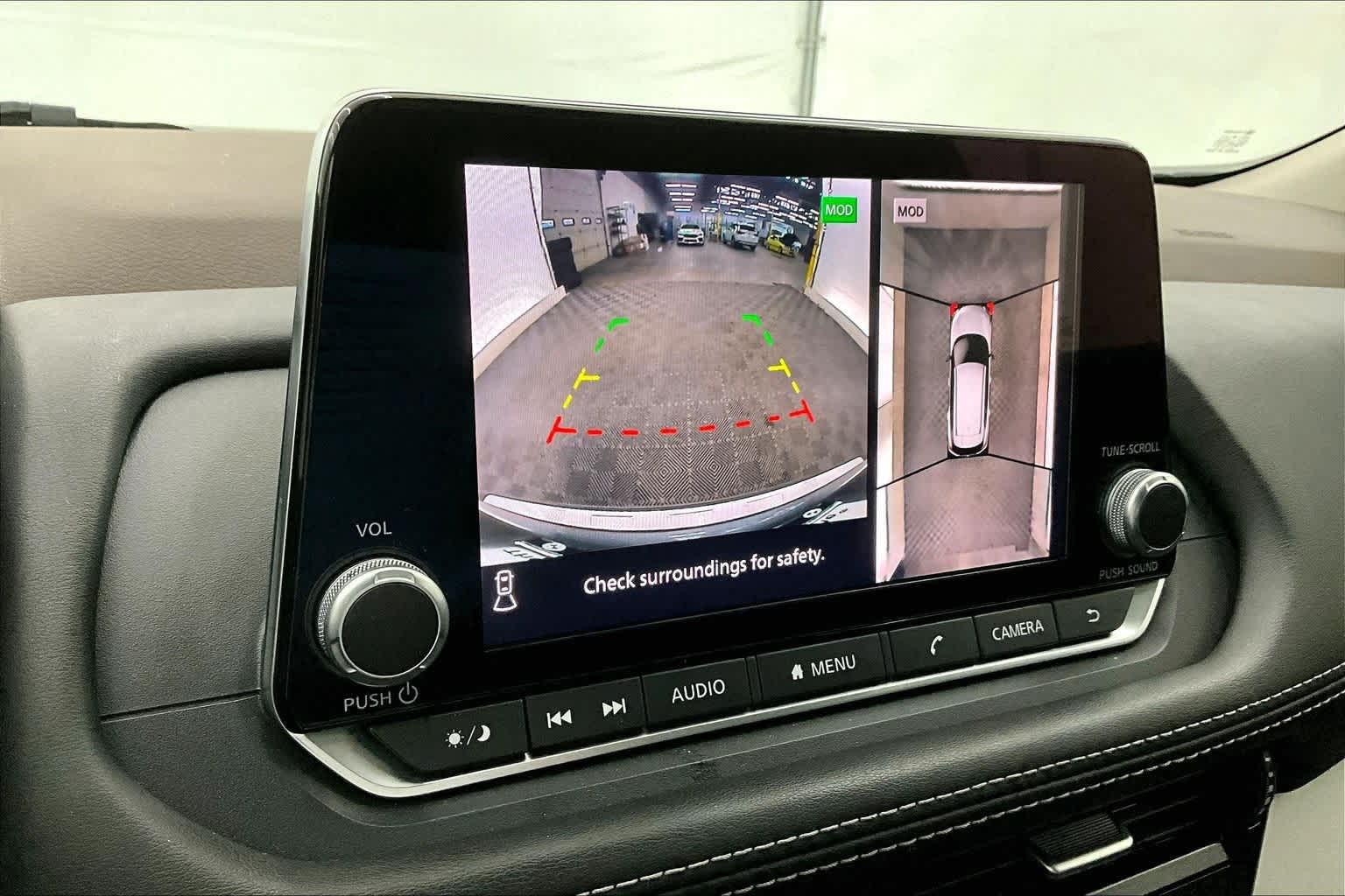 Thumbnail: 2021 Nissan Rogue - 26