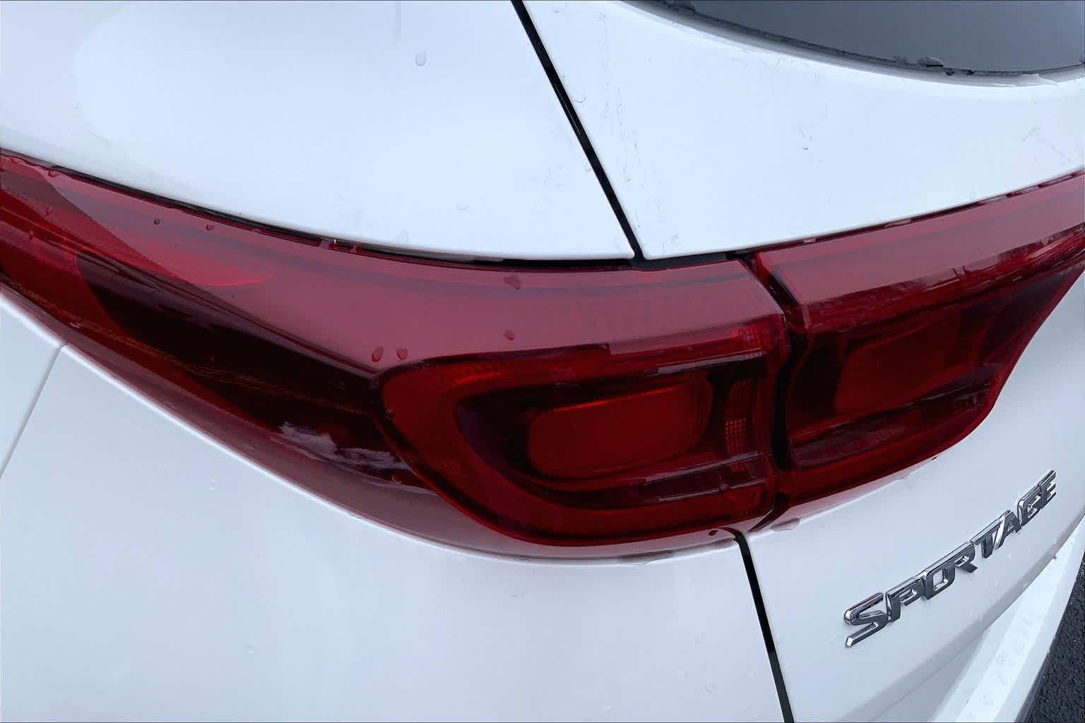 Thumbnail: 2022 Kia Sportage - 15