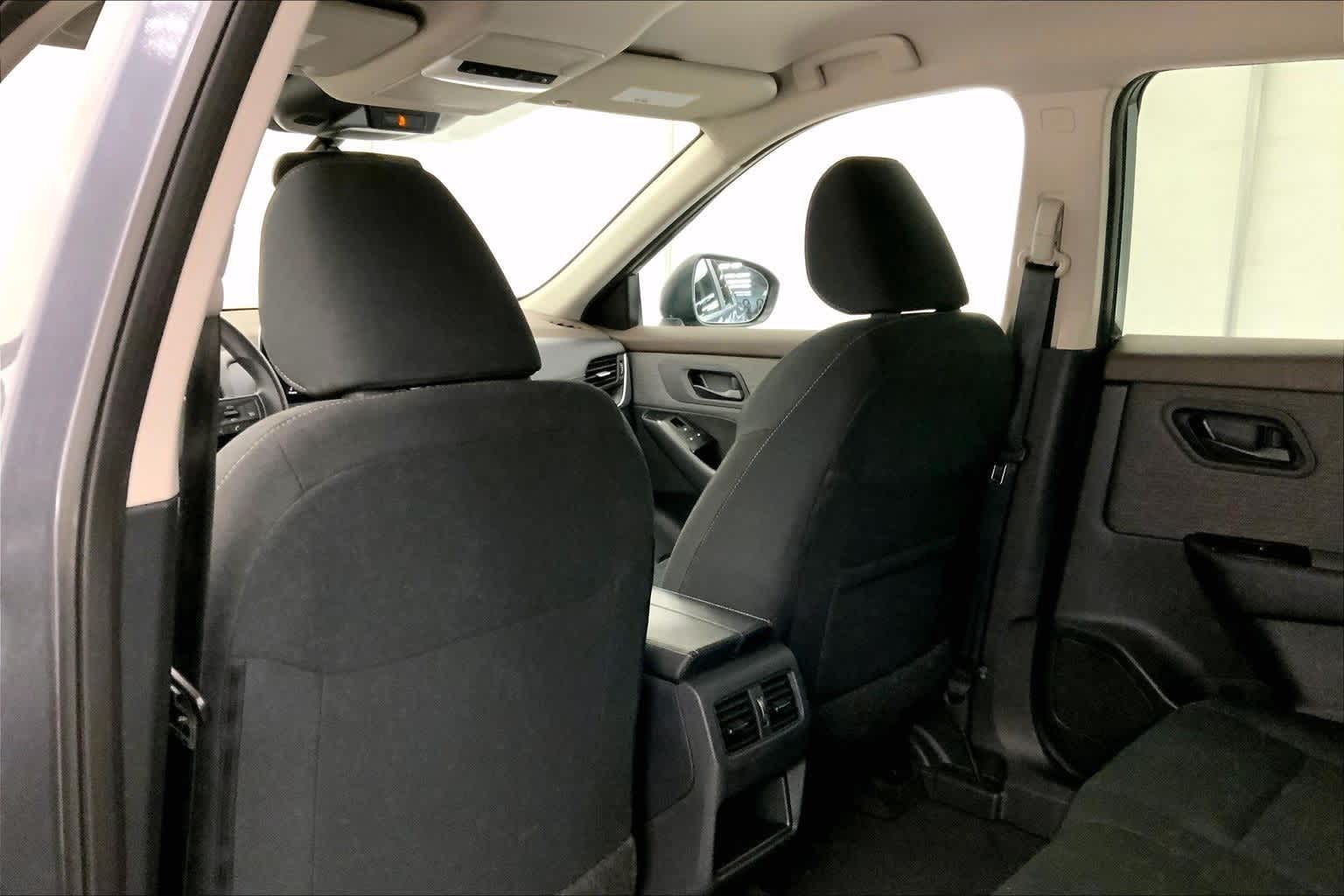 Thumbnail: 2023 Nissan Rogue - 12