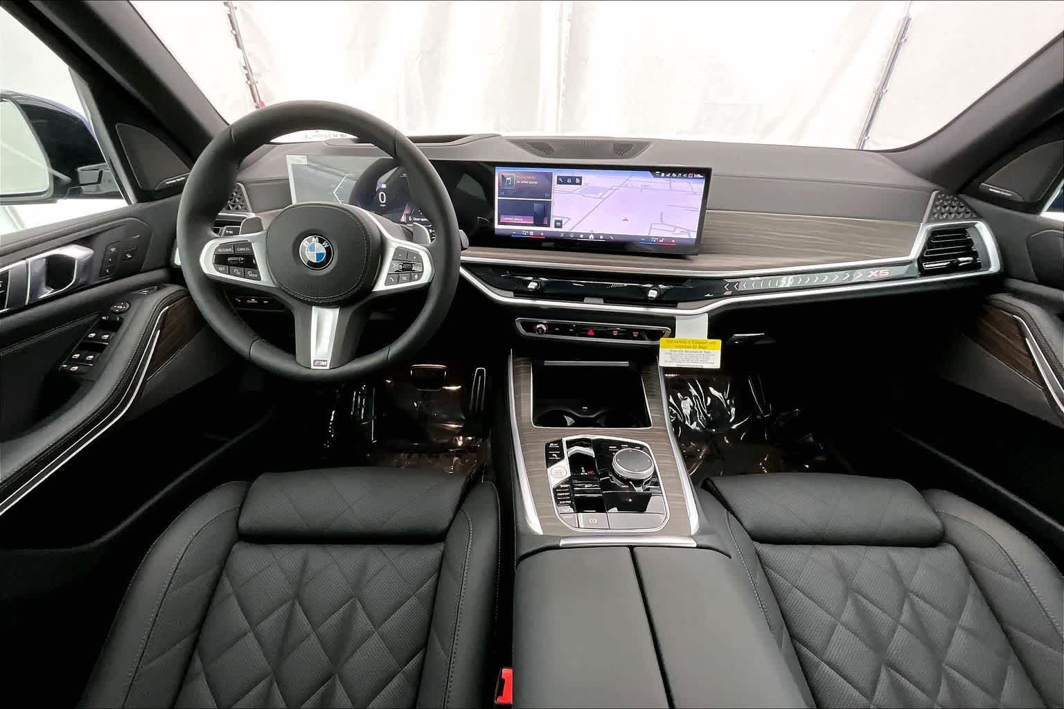 Thumbnail: 2026 BMW X5 - 10