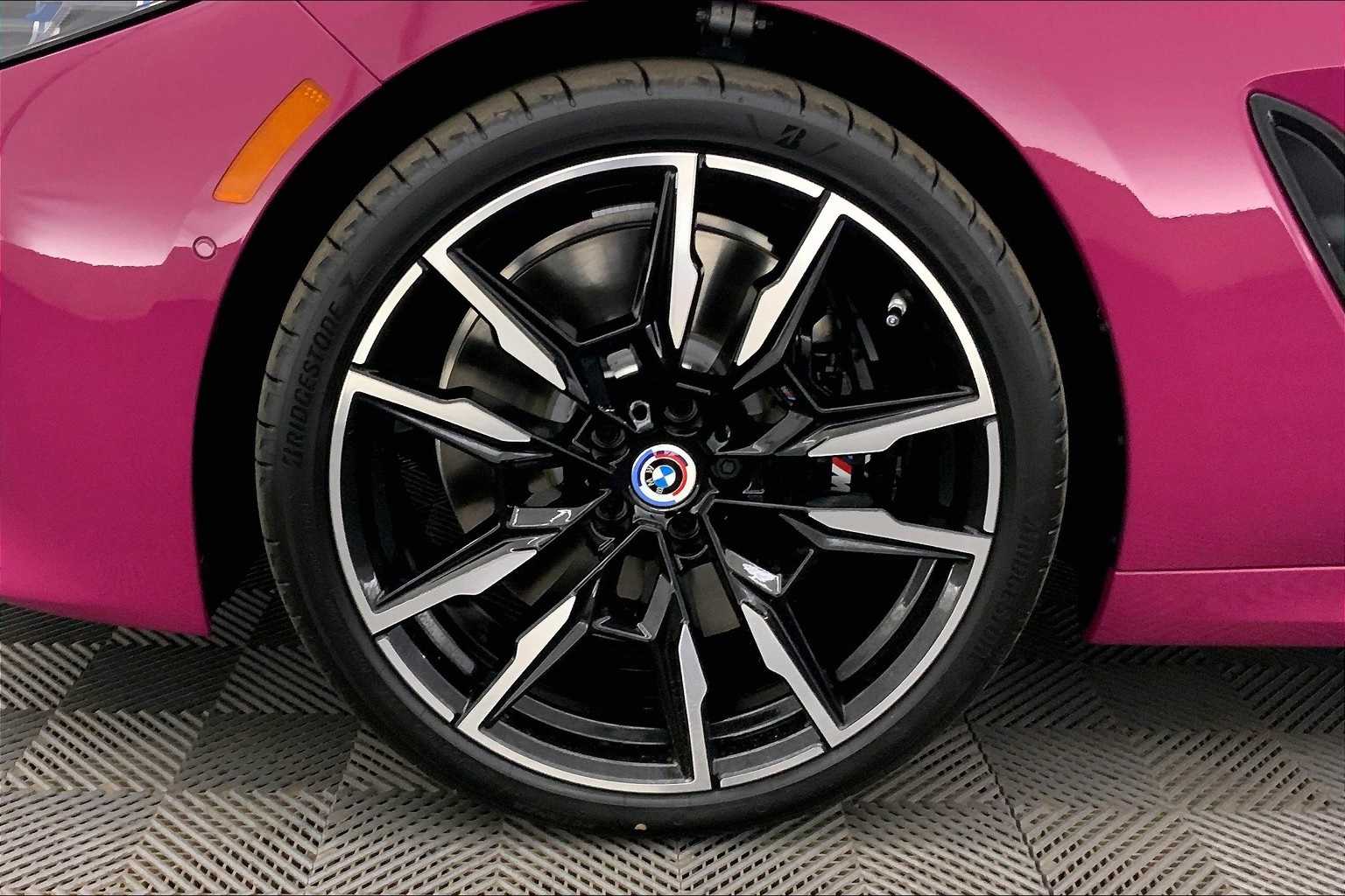 Thumbnail: 2026 BMW 8 Series - 8