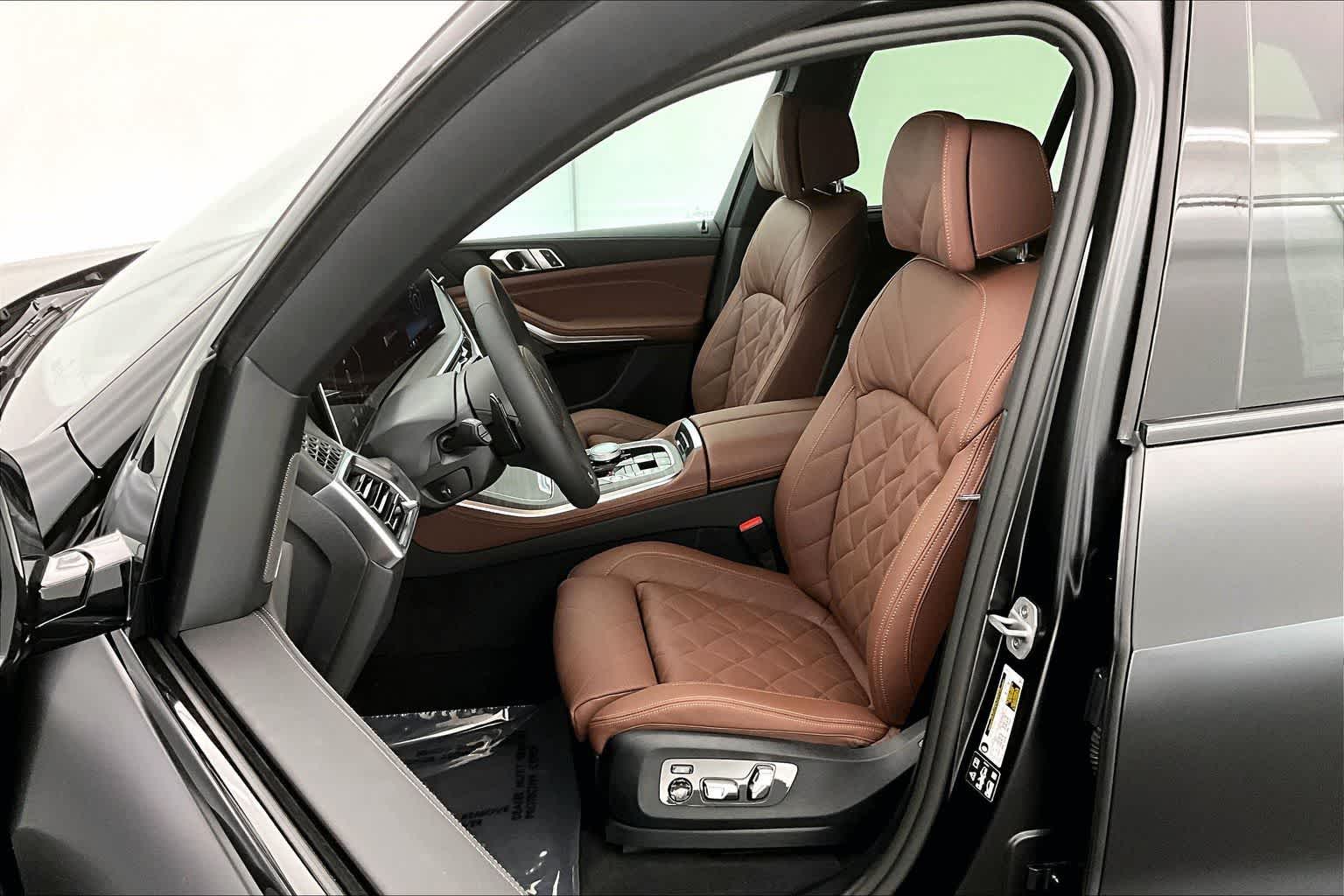 Thumbnail: 2026 BMW X5 - 11
