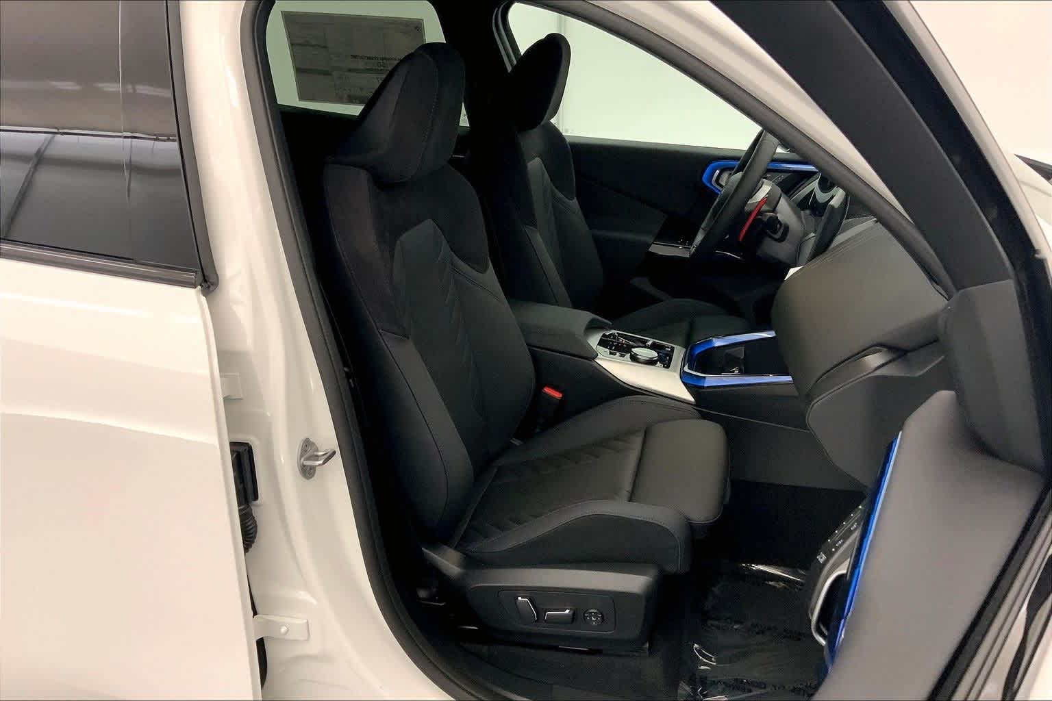 Thumbnail: 2026 BMW X3 - 14