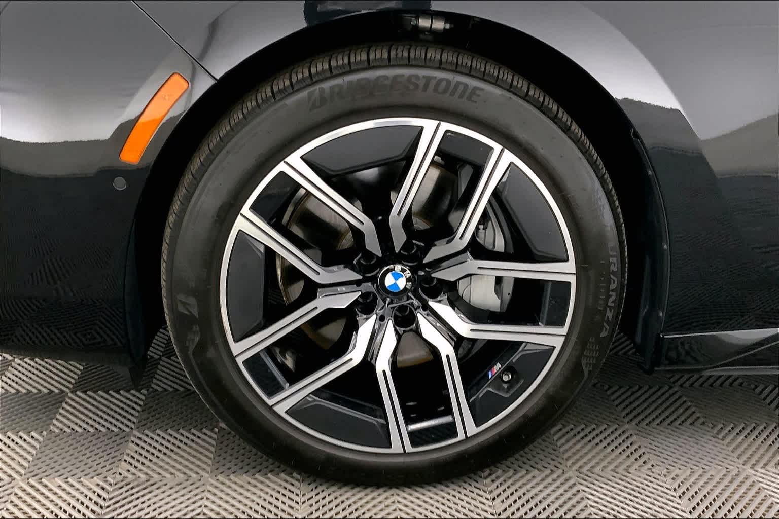 Thumbnail: 2024 BMW 7 Series - 8